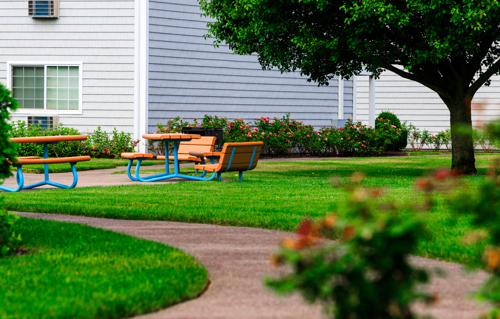 Senior Apartments in Amityville, NY | Southwood Luxury Apartments